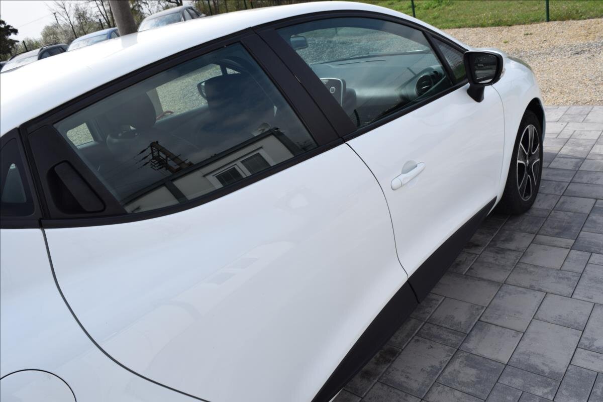 Renault Clio Hatchback 1,1 l 54 kw