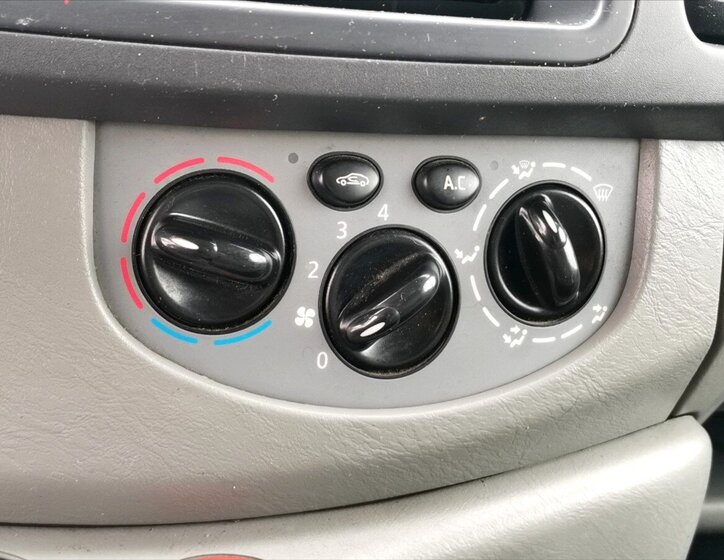 Renault Trafic Ostatní 2,0 l 66 kw