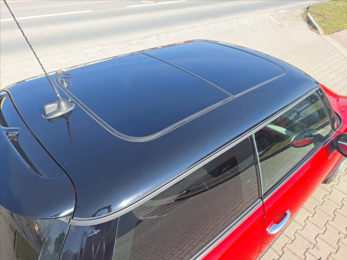 Mini Cooper Hatchback 1,6 l 135 kw