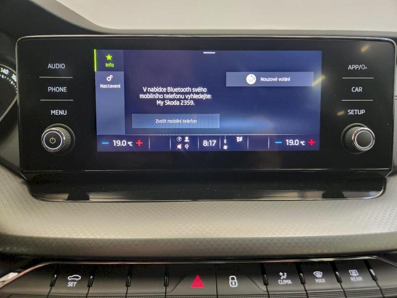 Škoda Octavia Sedan / Limuzína 1,5 l 110 kw