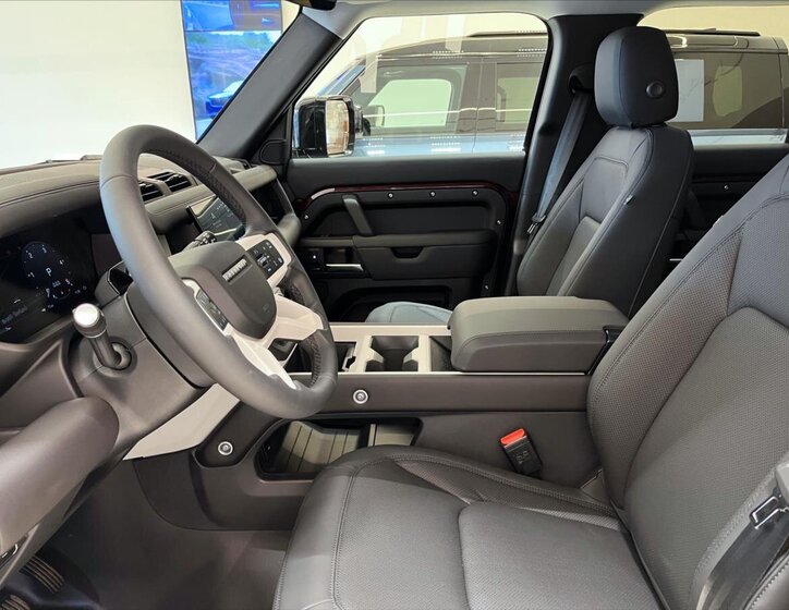 Land Rover Defender SUV 0,0 257 kw