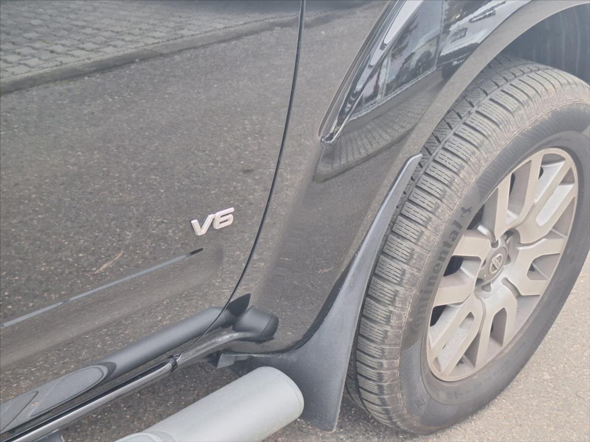 Nissan Navara Pick-up 3,0 l 170 kw