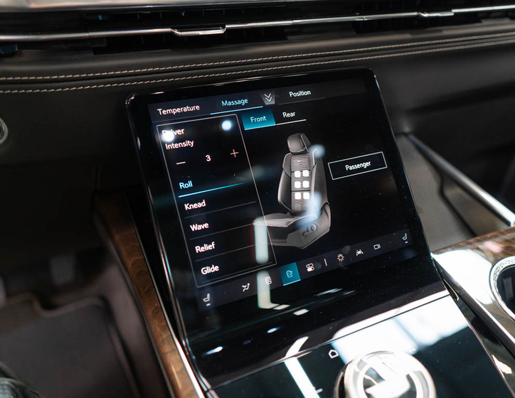 Cadillac Escalade 33