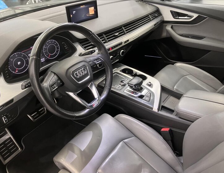 Audi Q7 SUV / Terénní 3,0 l 200 kw