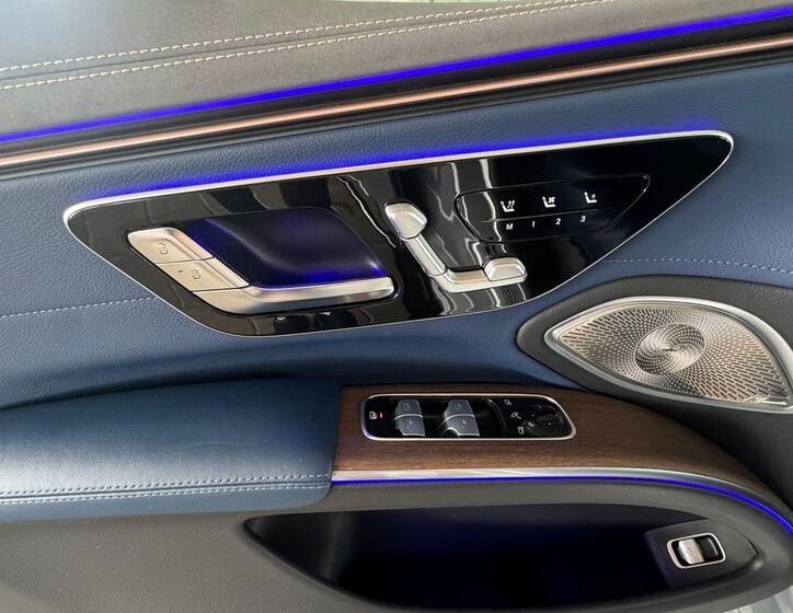 Mercedes-Benz EQS 10