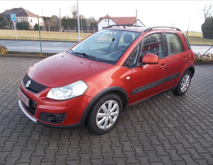 Suzuki SX4 Hatchback 1,6 l 88 kw