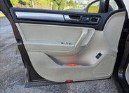 Volkswagen Touareg SUV / Terénní 4,1 l 250 kw