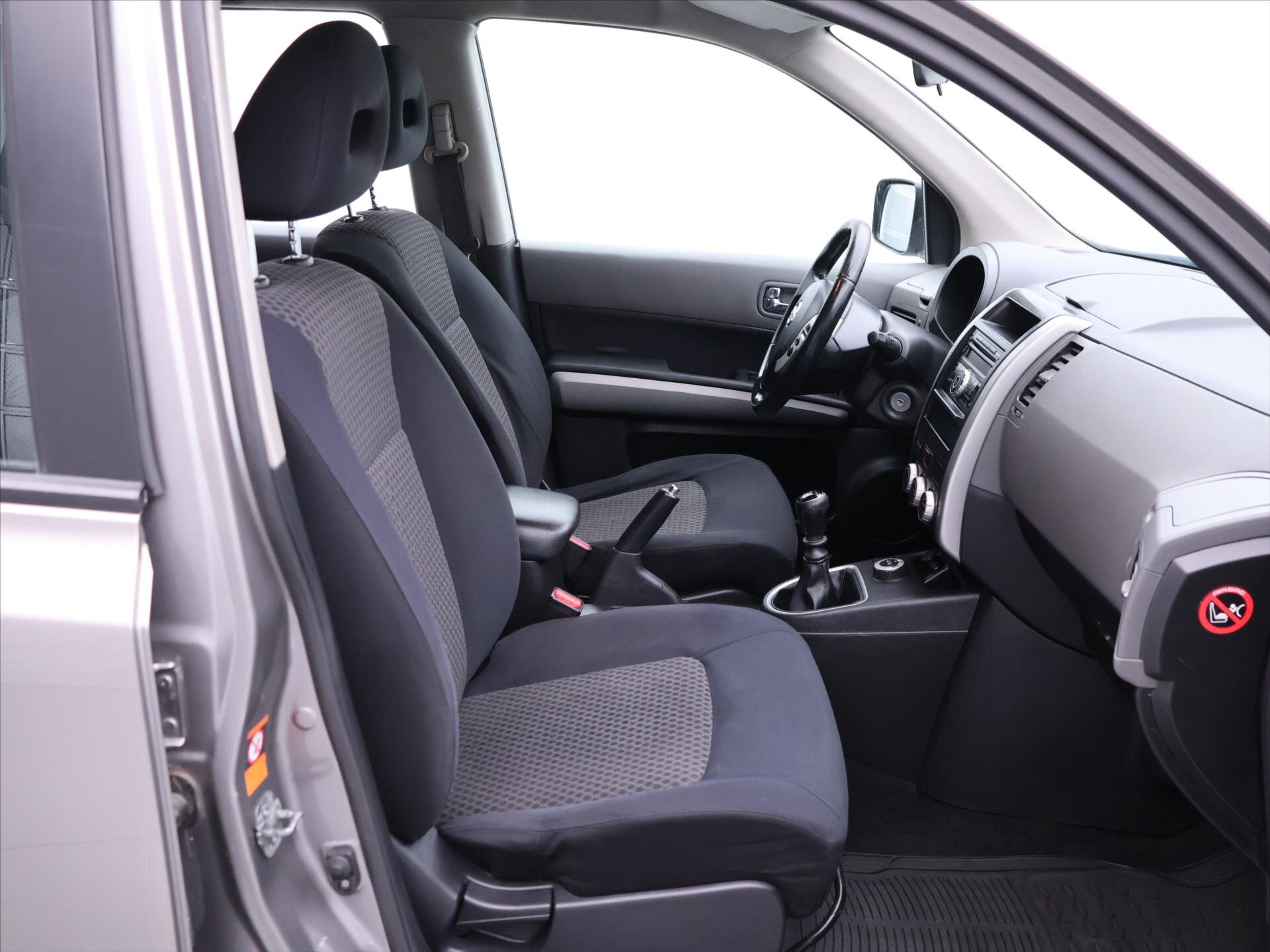 Nissan X-Trail SUV / Terénní 2,0 l 110 kw