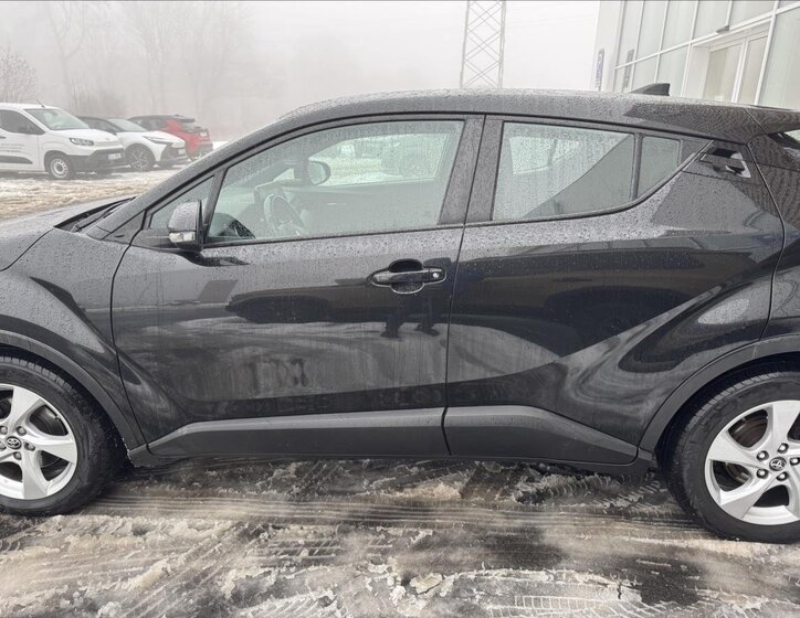 Toyota C-HR Hatchback 1,2 l 85 kw