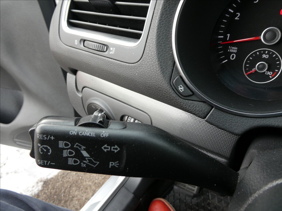 Volkswagen Golf Hatchback 1,4 l 90 kw