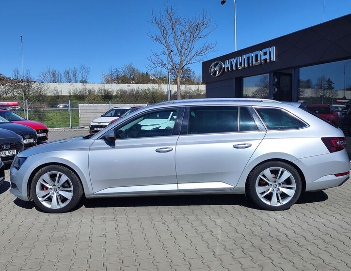 Škoda Superb Kombi 2,0 l 140 kw
