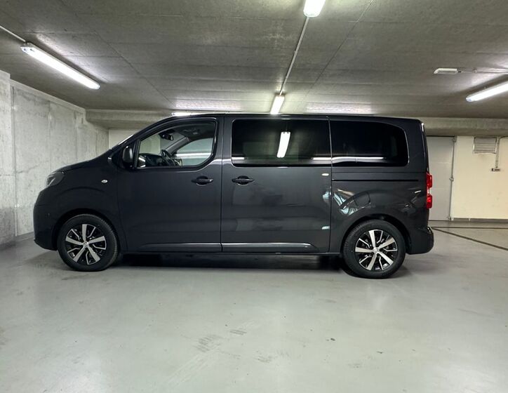 Toyota ProAce Verso 8