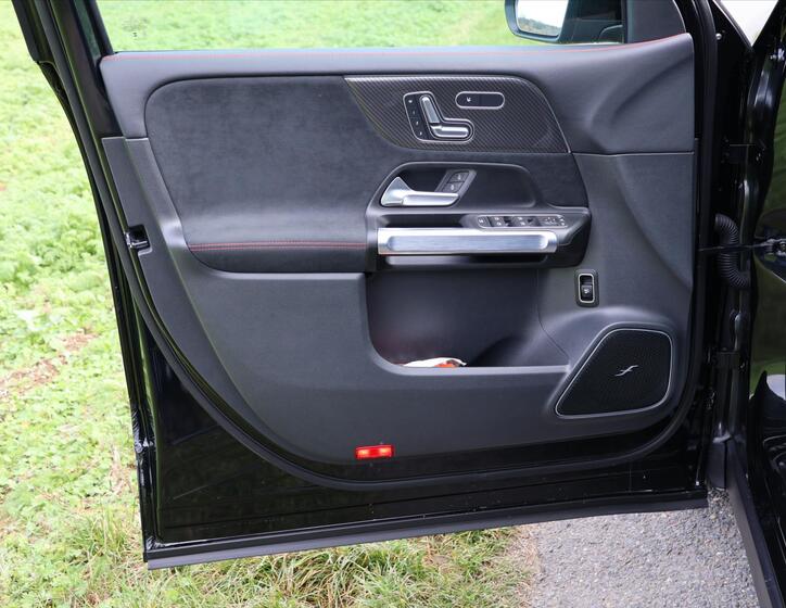 Mercedes-Benz GLB 13