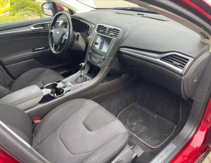 Ford Mondeo Hatchback 1,5 l 118 kw