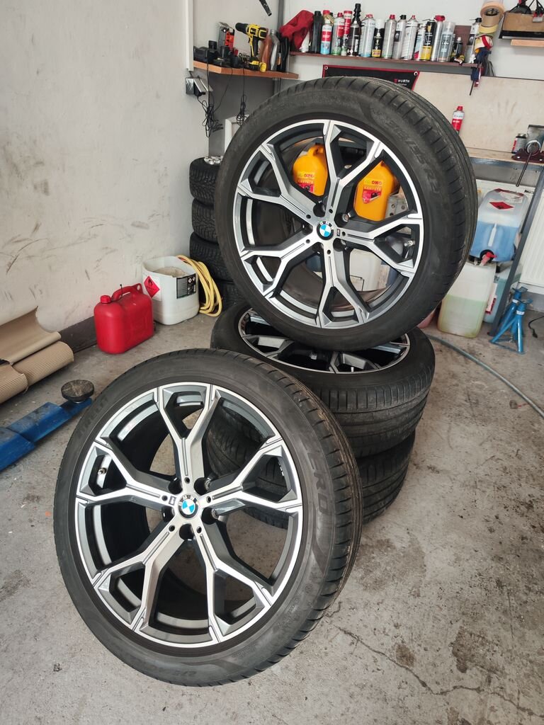 BMW X5 SUV / Terénní 3,0 l 250 kw