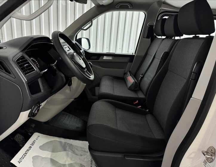 Volkswagen Transporter 23