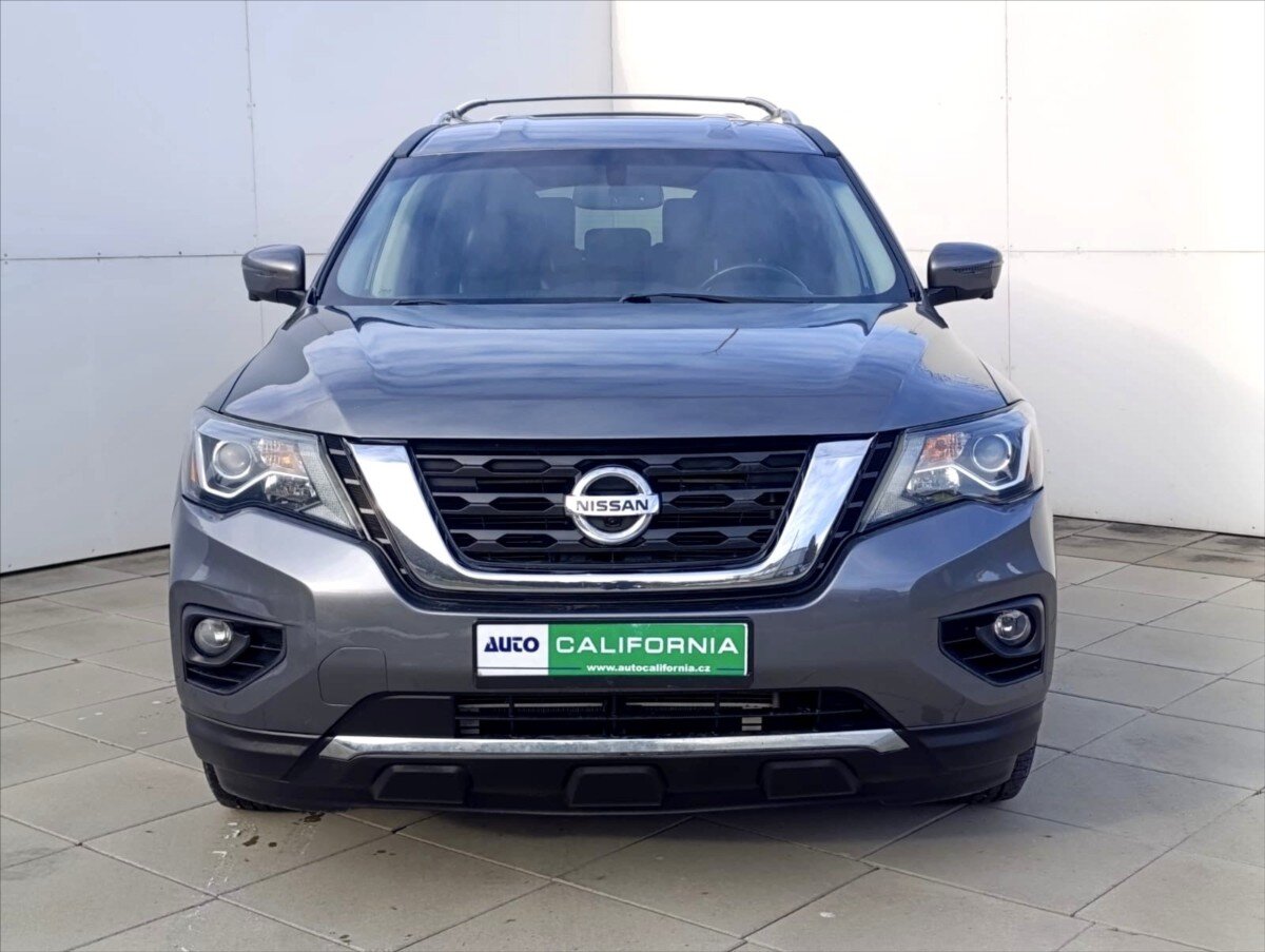 Nissan Pathfinder SUV / Terénní 3,5 l 212 kw