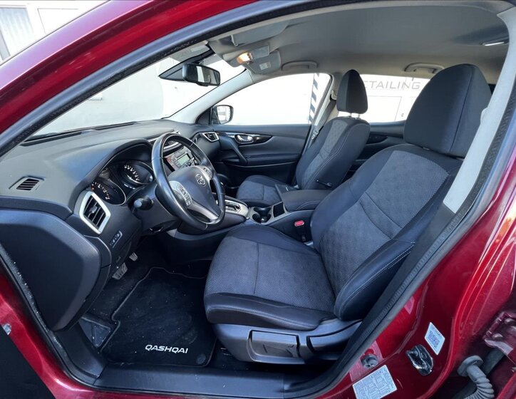 Nissan Qashqai SUV / Terénní 1,2 l 85 kw