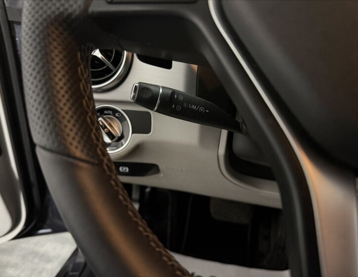 Mercedes-Benz GLK 10