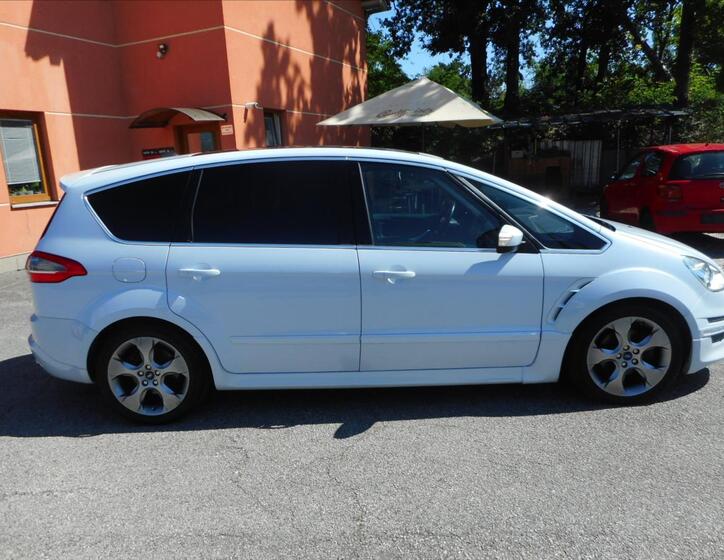 Ford S-MAX 4