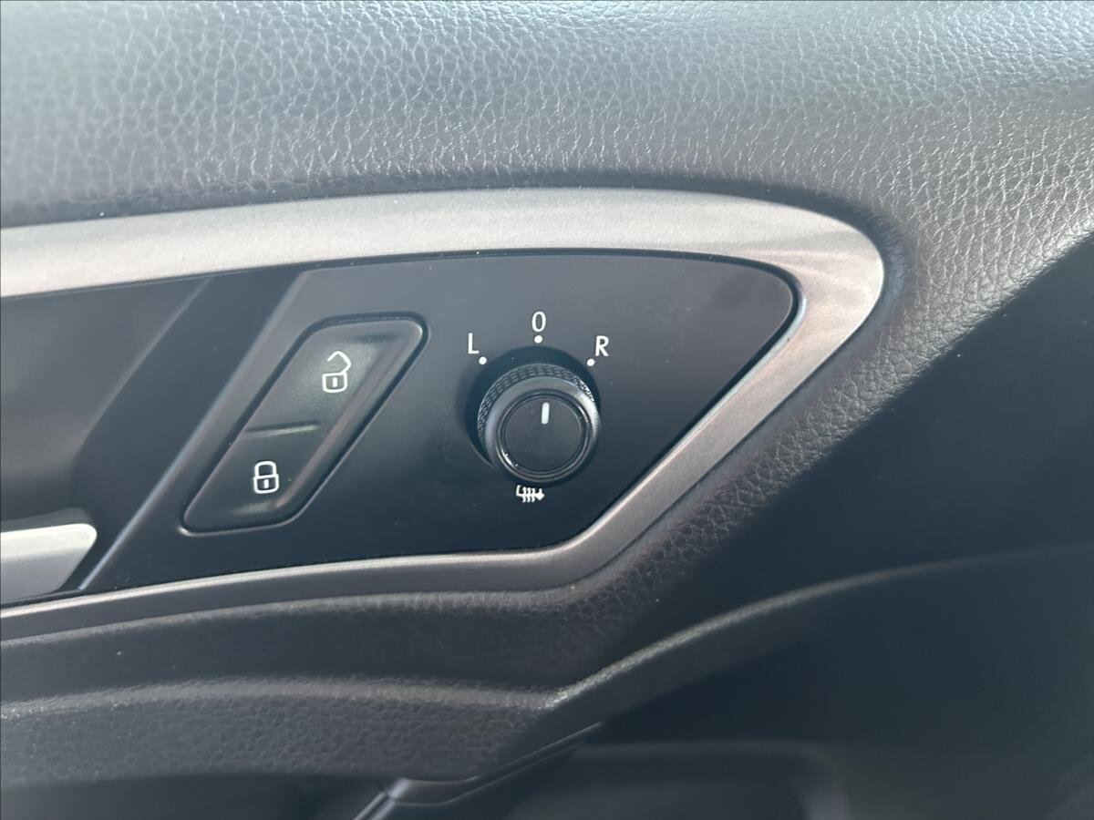 Volkswagen Golf Kombi 1,6 l 81 kw