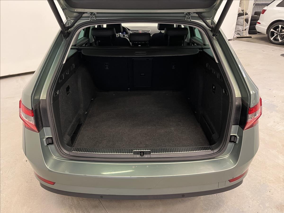 Škoda Superb Kombi 2,0 l 110 kw