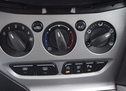 Ford Focus Kombi 998,0 92 kw