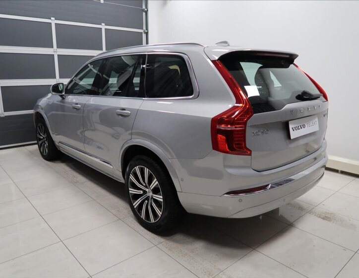 Volvo XC90 6