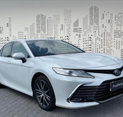 Toyota Camry 2