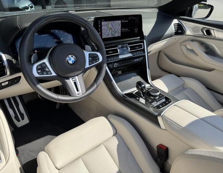 BMW Řada 8 15
