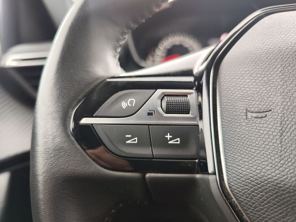 Peugeot 2008 SUV 1,2 l 74 kw