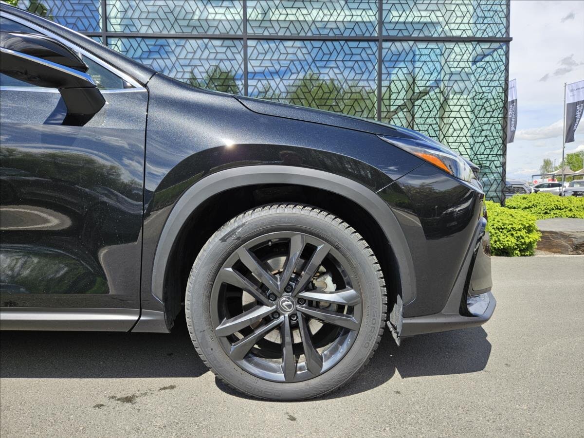 Lexus NX 450h plus SUV / Terénní 2,5 l 227 kw
