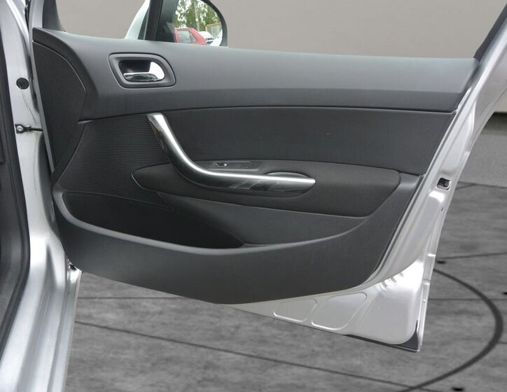 Peugeot 308 Kombi 2,0 l 110 kw