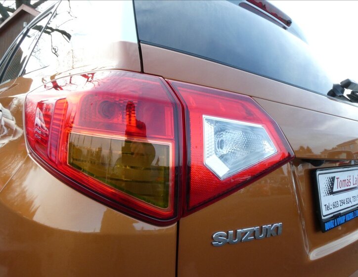 Suzuki Vitara 11