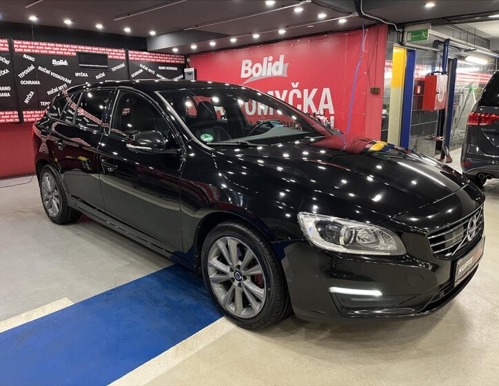 Volvo V60 8