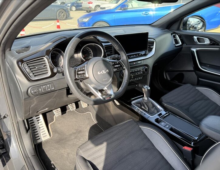 KIA ProCeed Hatchback 1,5 l 117 kw