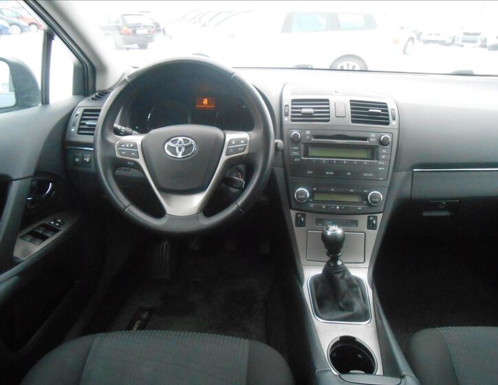 Toyota Avensis Kombi 1,8 l 108 kw
