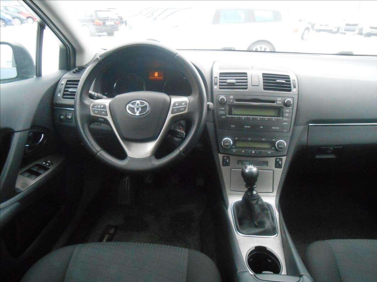 Toyota Avensis Kombi 1,8 l 108 kw