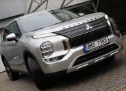 Mitsubishi Outlander SUV / Terénní 2,4 l 162 kw