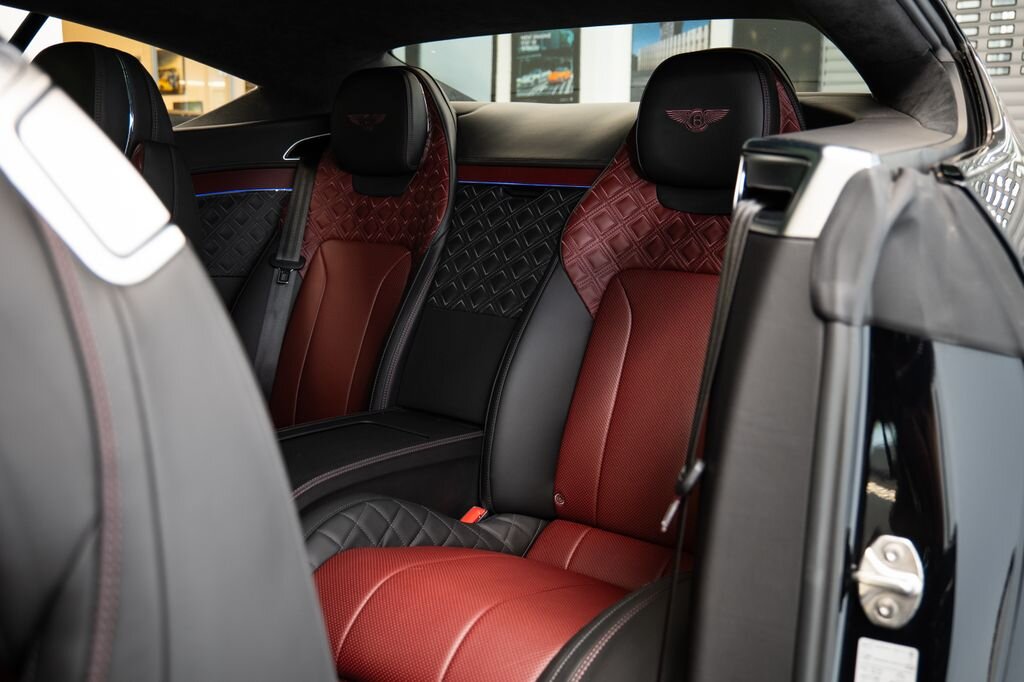 Bentley Continental GT Kupé 6,0 l 485 kw