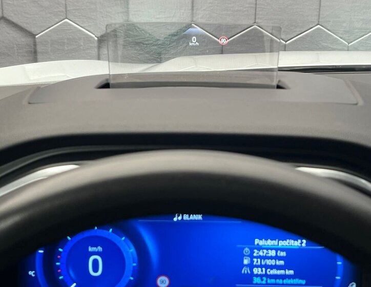 Ford Kuga SUV / Terénní 2,5 l 140 kw