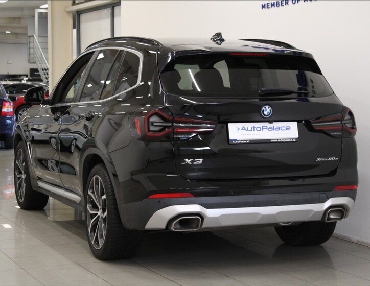 BMW X3 SUV 2,0 l 215 kw