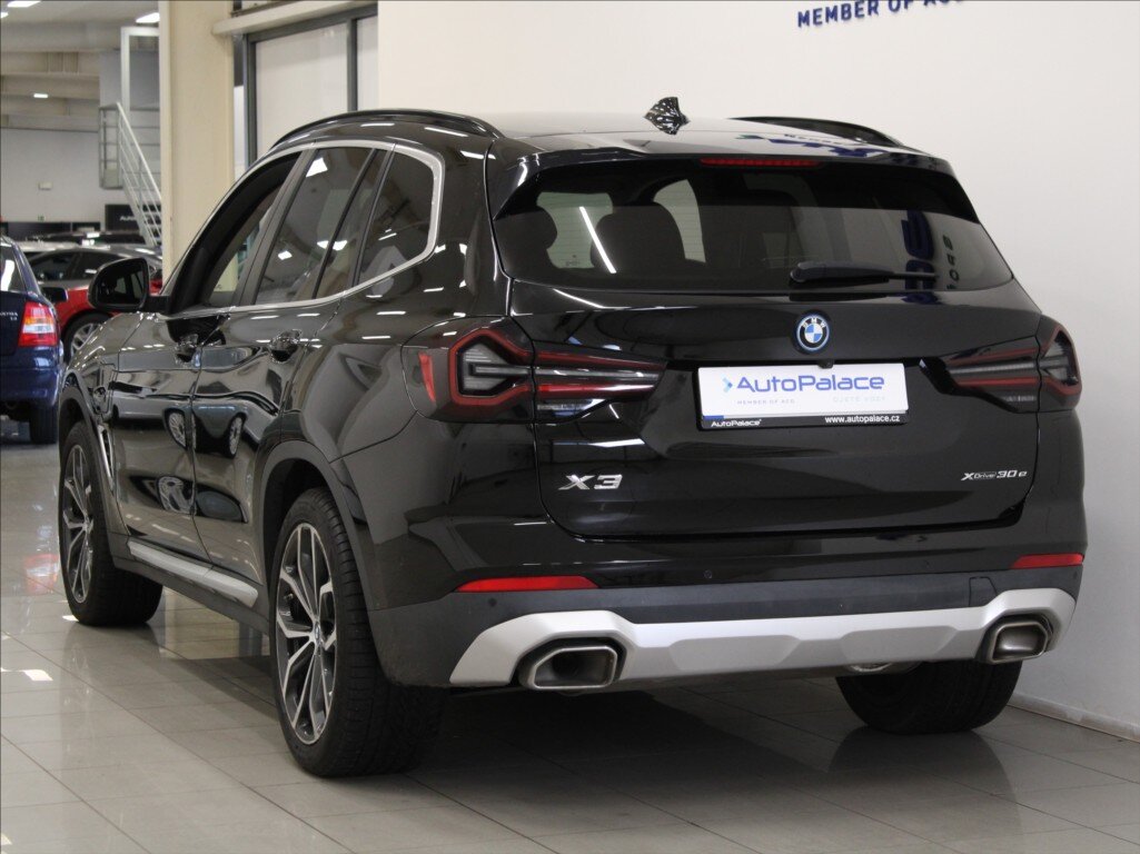 BMW X3 SUV 2,0 l 215 kw