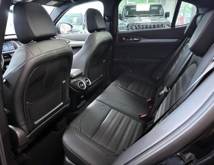 Alfa Romeo Stelvio SUV / Terénní 2,0 l 206 kw