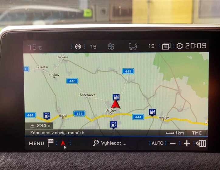 Peugeot 3008 SUV / Terénní 1,5 l 96 kw