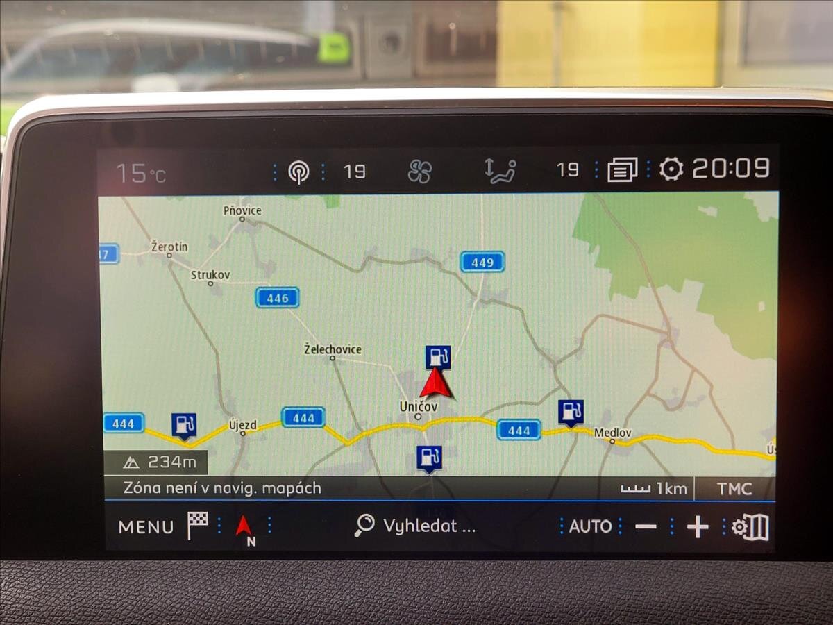 Peugeot 3008 SUV / Terénní 1,5 l 96 kw