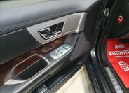 Jaguar XF Sedan / Limuzína 3,0 l 202 kw