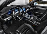 Porsche Panamera 11