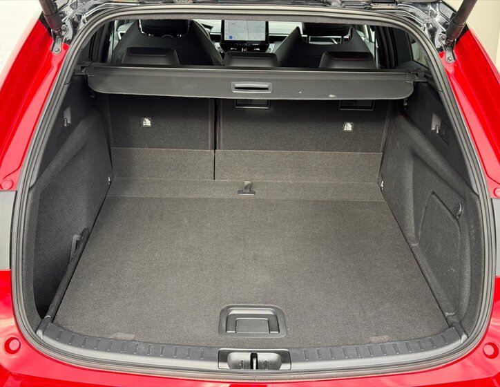 Toyota Corolla Kombi 2,0 l 112 kw