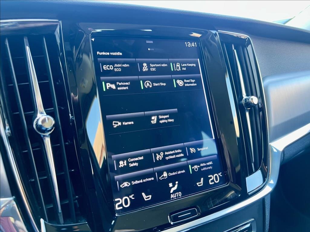Volvo V90 Kombi 2,0 l 140 kw